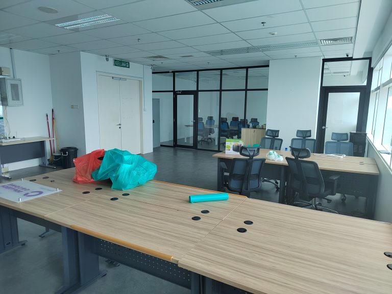 Partly Furnished Office for Rent — 1,040 sq ft, Lake Garden & KLCC View | Q Sentral KL Sentral